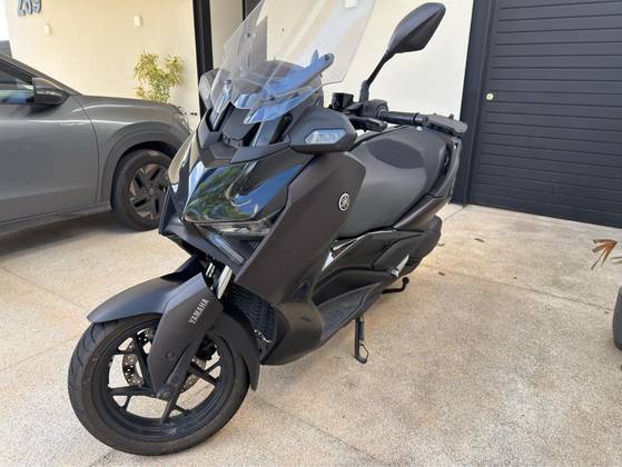 YAMAHA XMAX 300 CONNECTED ABS 